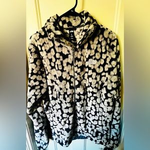 North Face fleece zip up > good condition